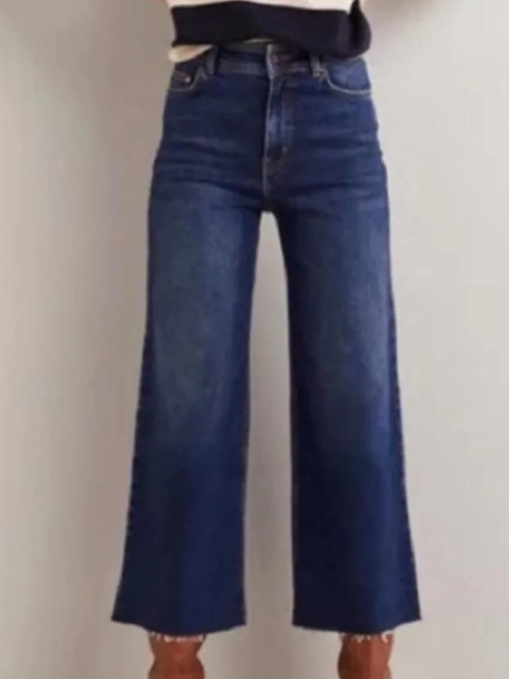 Boden Wide Leg Cropped Medium Wash Jeans With Frayed Hem 6R